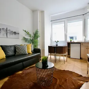 creative-apartment-petofi-sandor-street.inbudapesthotels.com/